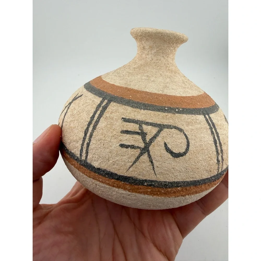Vintage Southwestern‎ Style Ceramic Pot Hand Painted Native American Inspired